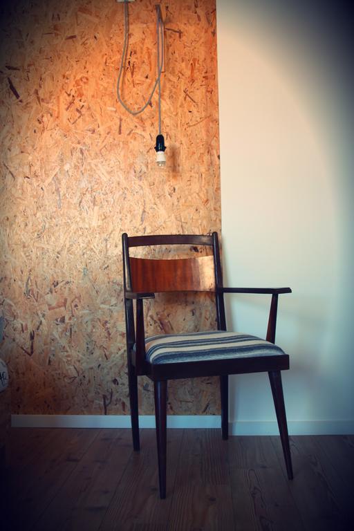 Apartment Nineteen *