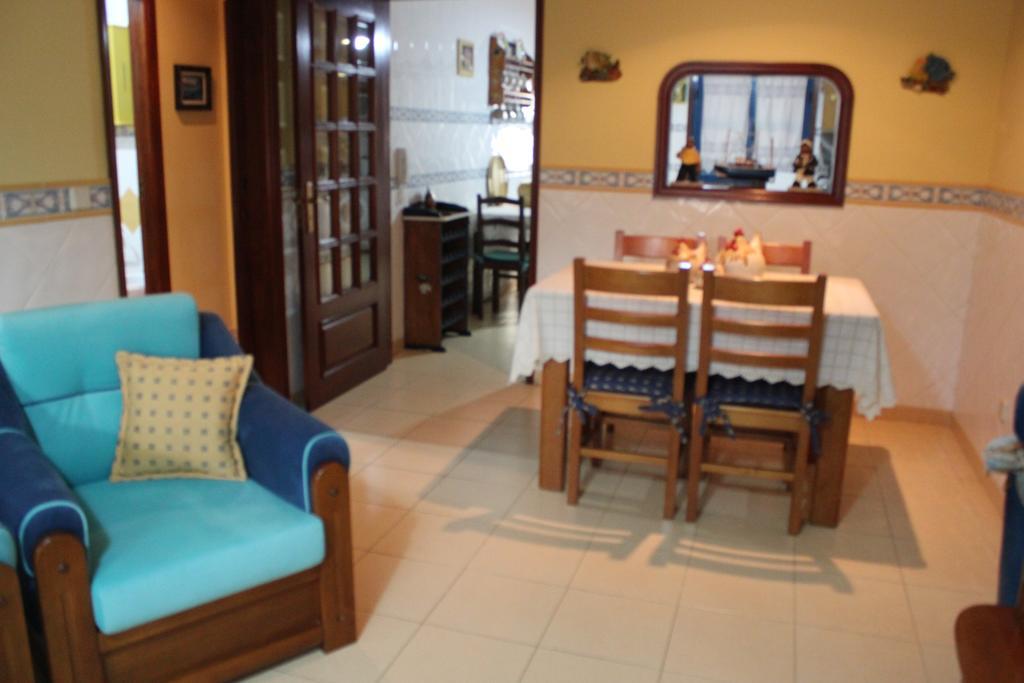 Ti Laura Praia Apartment *