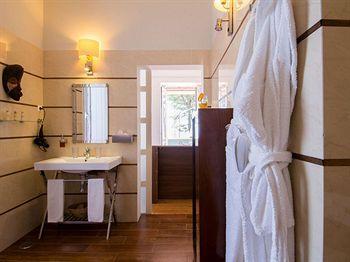 Unika Hotel 4*