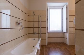 Unika Hotel 4*