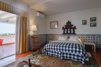 Unika Hotel 4*