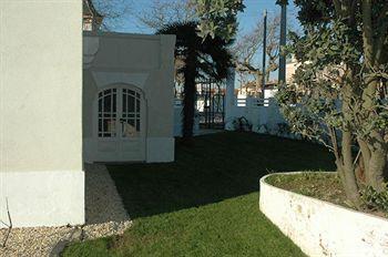 Roses Village Hotel