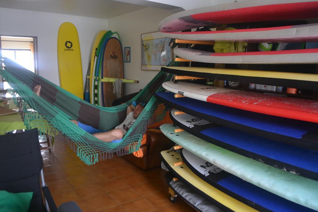 Hostel Surf House Peniche *