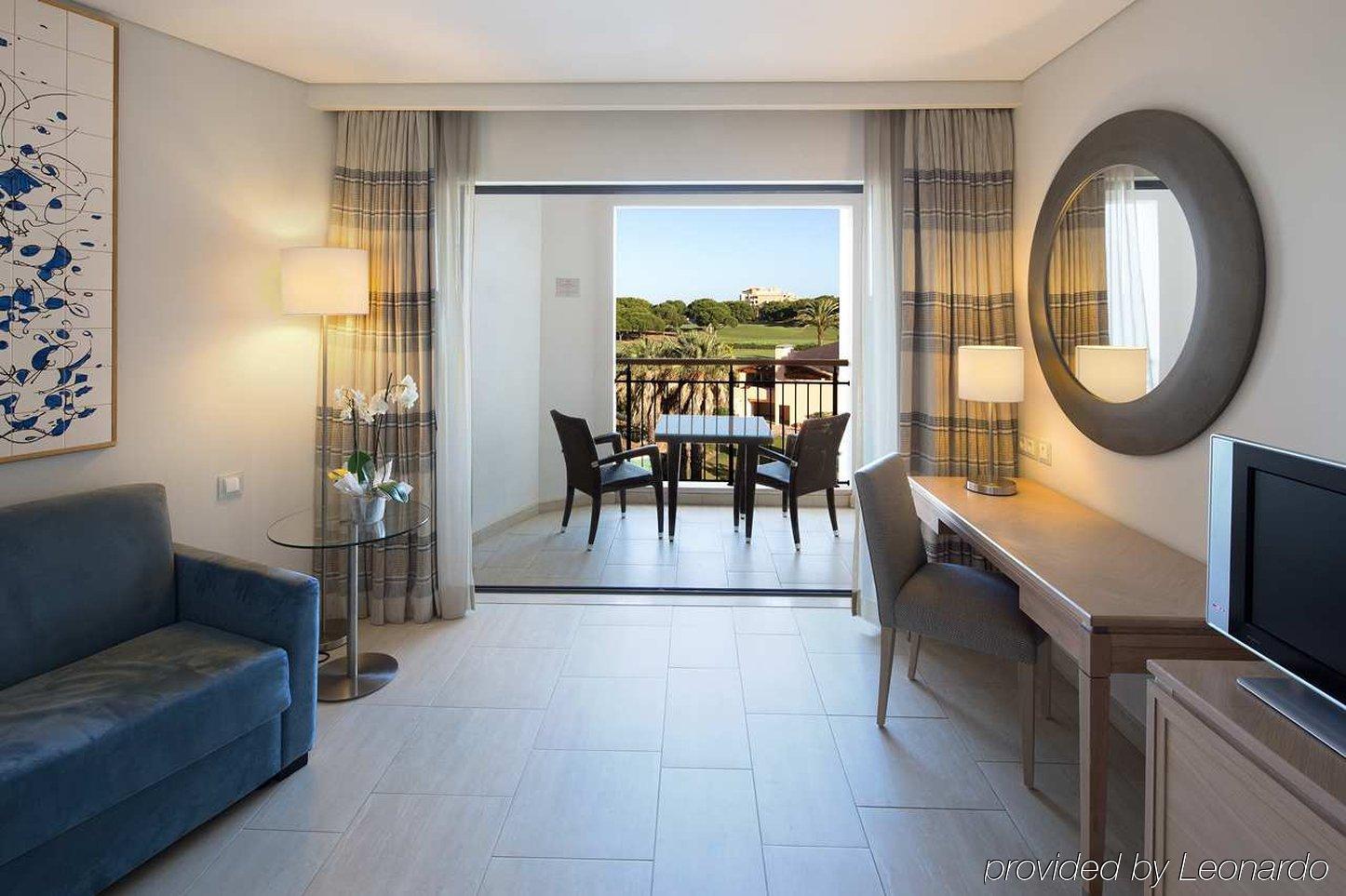 Hotel As Cascatas Golf & 5*