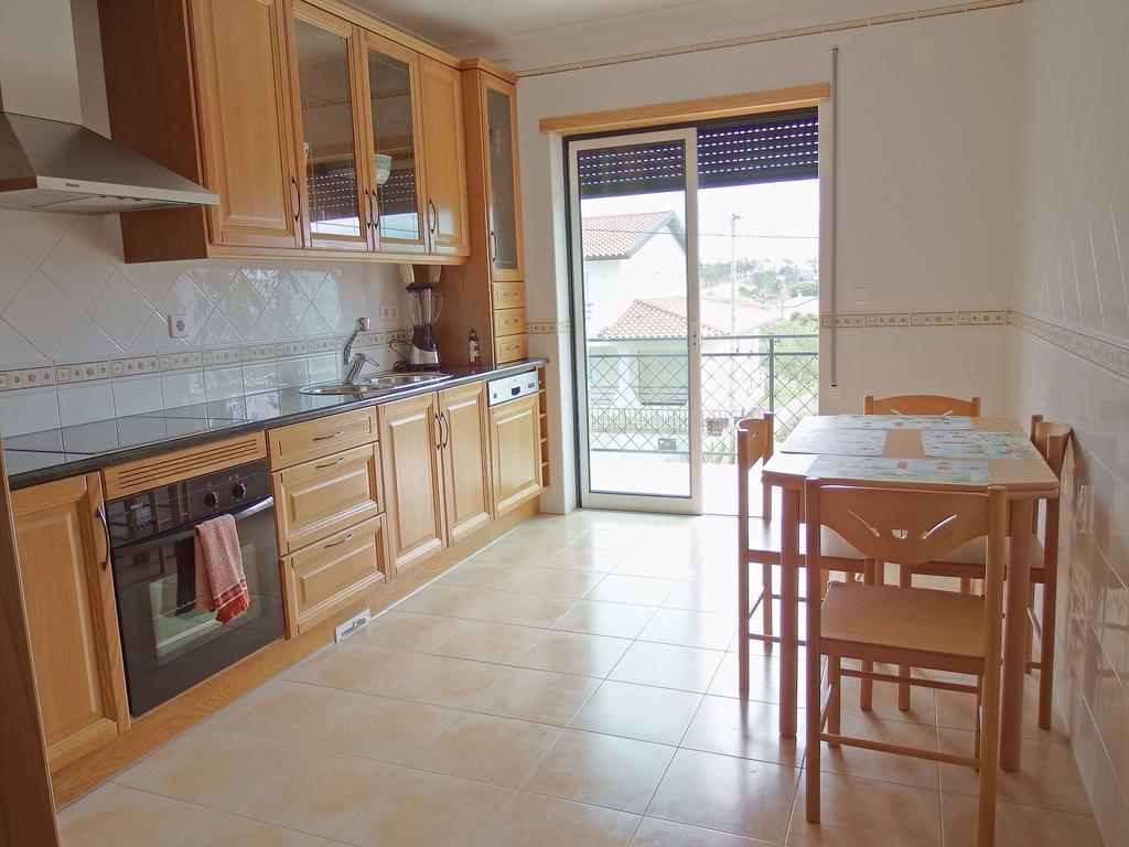 Atlantic Ocean & Pool Apartment *