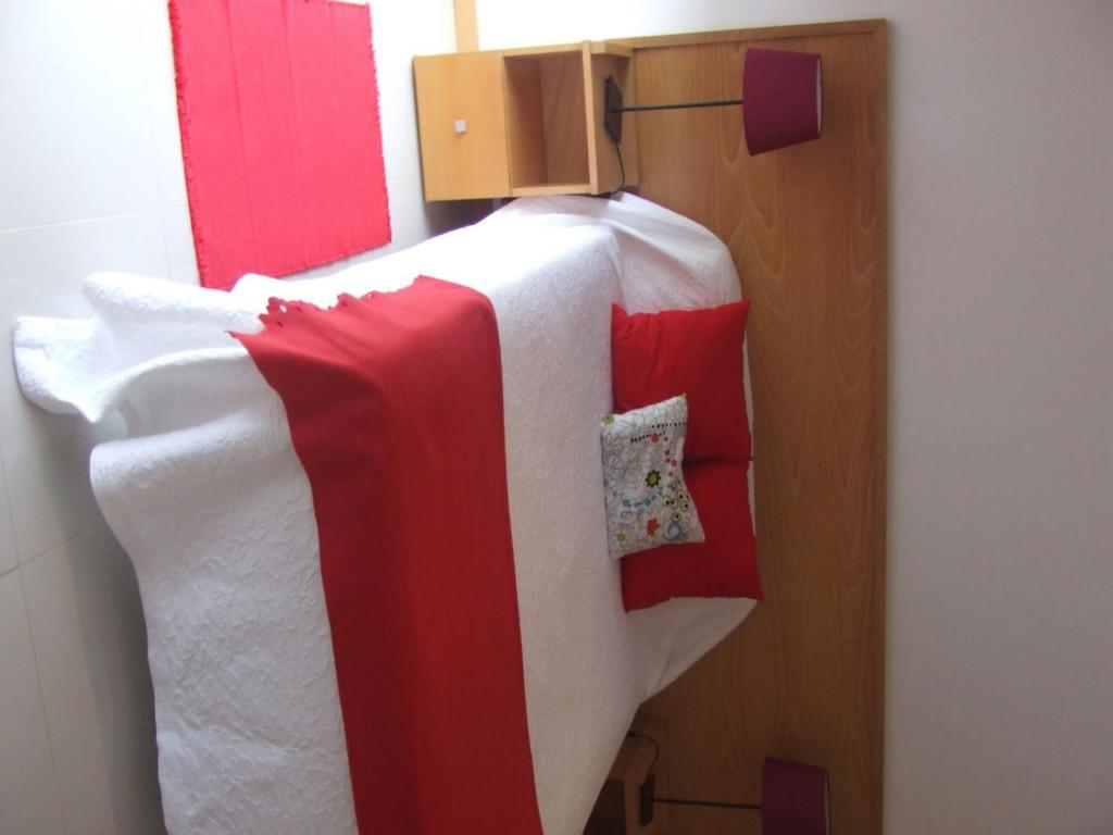 Cantinho Buganvilias At**** Guest house