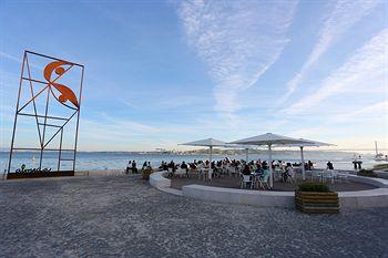 Sunset Destination Hostel Lisbon