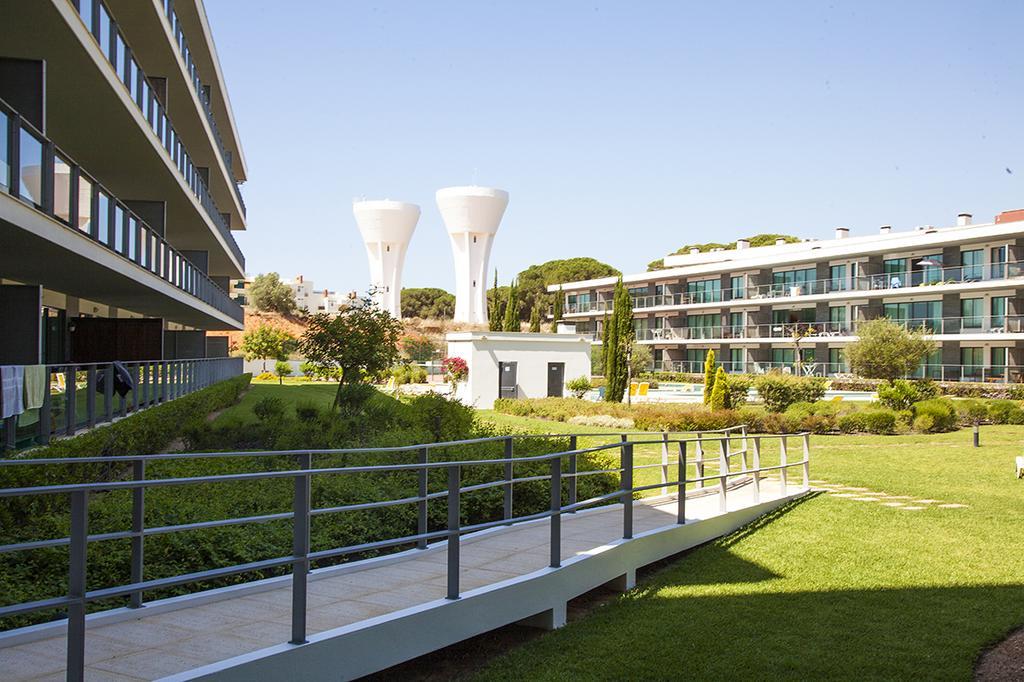 Golf Club By Apartment *