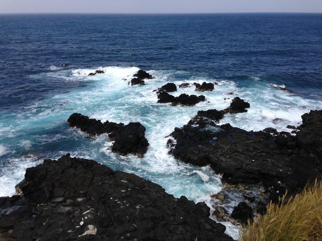 Join Our Relaxed House Near The Beach - Mosteiros Holiday home *
