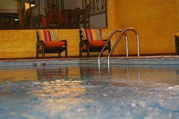 Center Hotel 2*