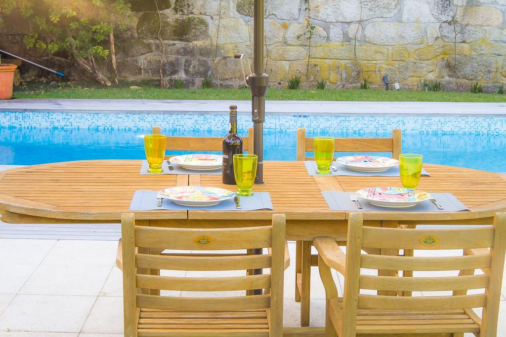 Liiiving In Porto | Oporto Garden Pool House Apartment Porto
