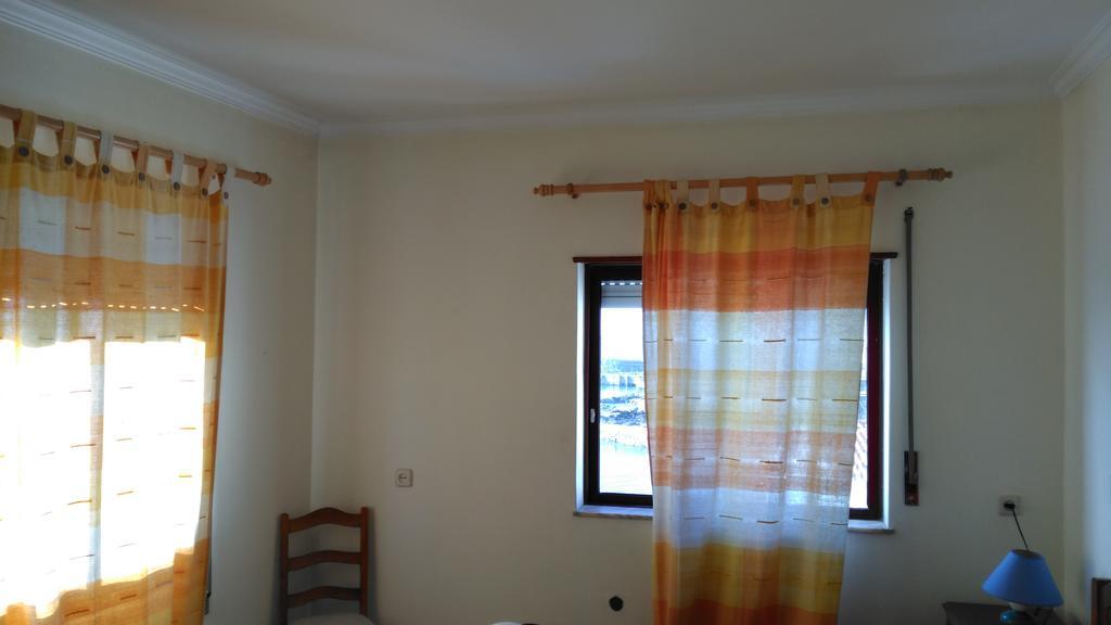 Farol Do Portinho Guest house Vila Praia de Ancora