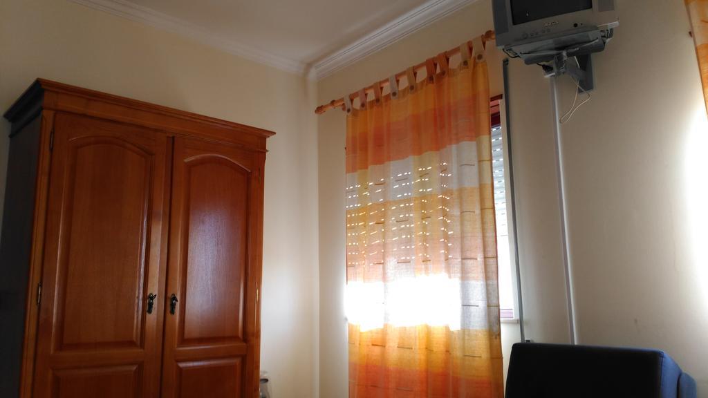 Farol Do Portinho Guest house Vila Praia de Ancora