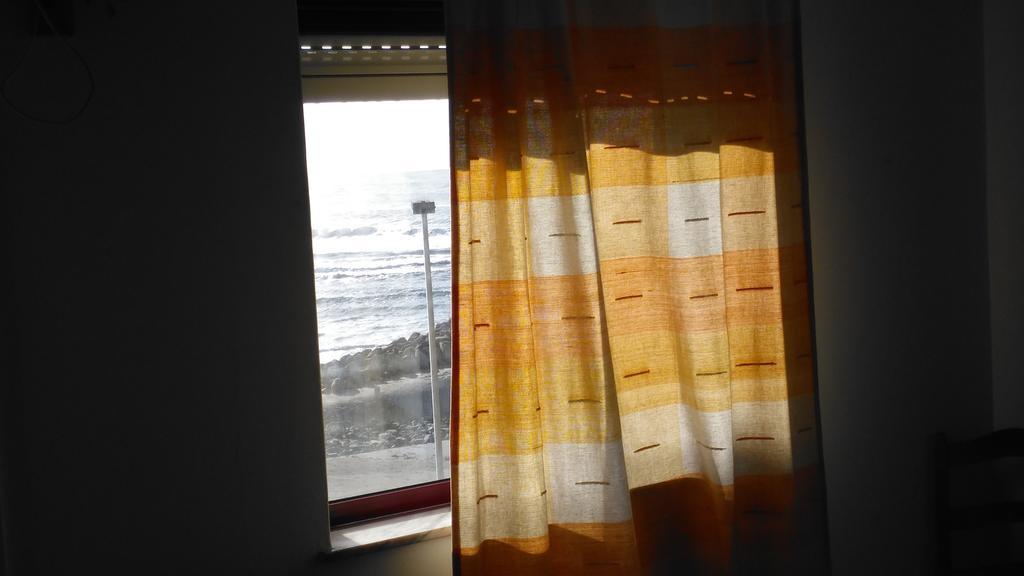 Farol Do Portinho * Vila Praia de Ancora