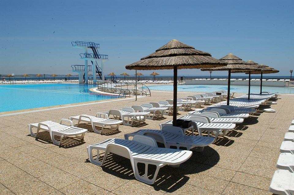 At The Beach With A Private Garden Apartment *