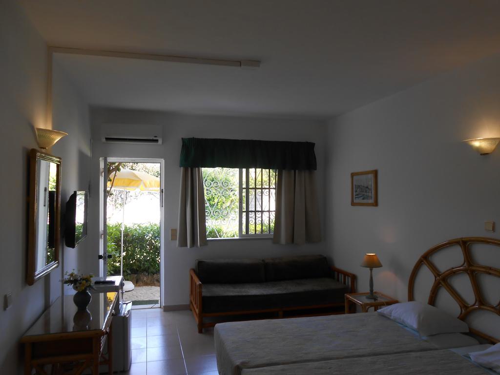 Dona Ana Garden Lagos