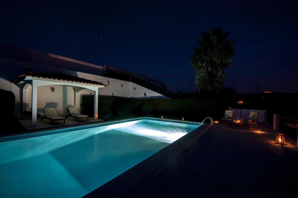 Beachouse - Surf, Bed & Breakfast 4*