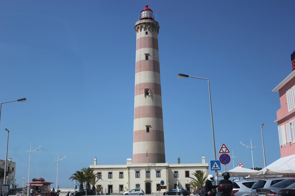 Ti Laura Praia *