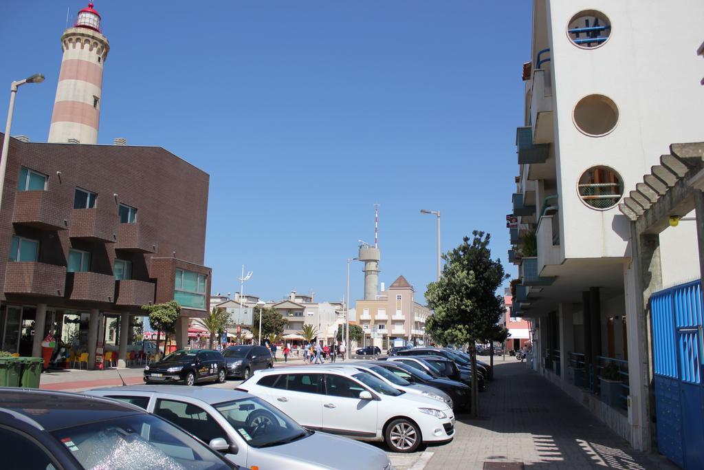 Ti Laura Praia Apartment *