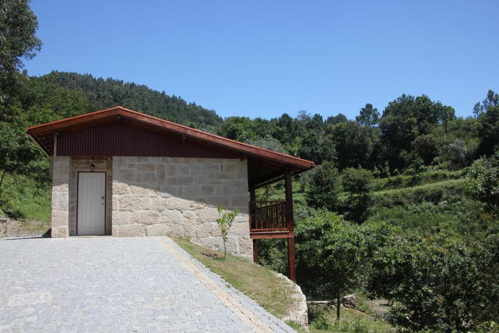 Encostas Da Torre