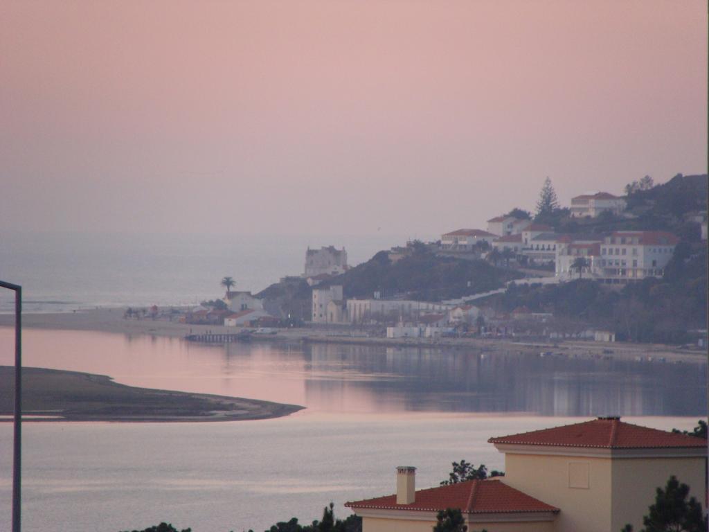 Foz Surfcamp Guest house *