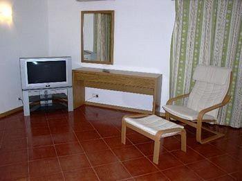 Hotel Santa Cruz Silveira (Lisbon)