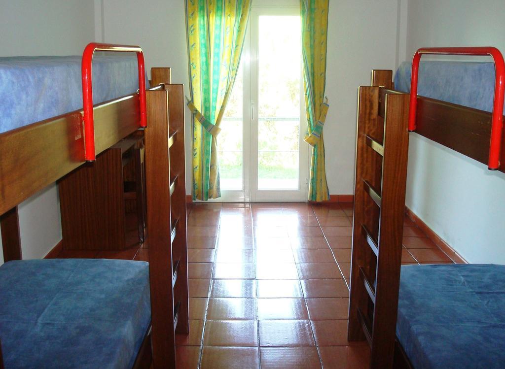 Hi - De Juventude Hostel *