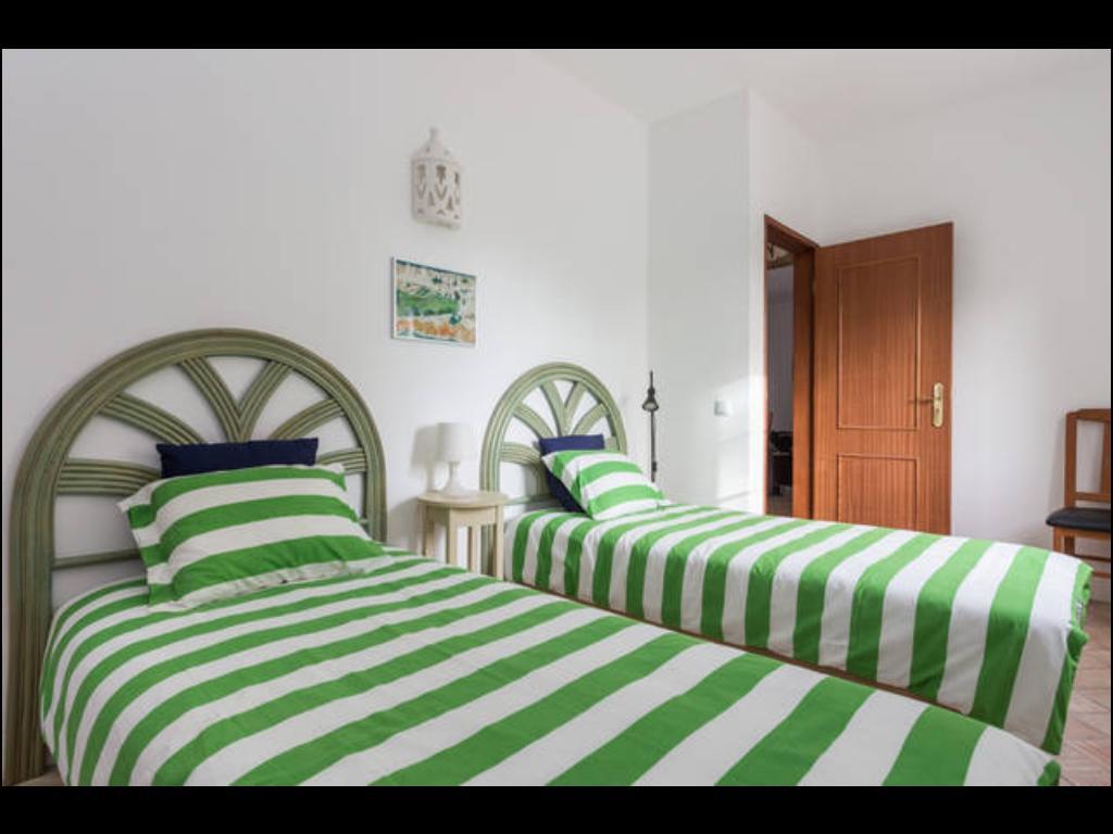 Vilamar Villa *