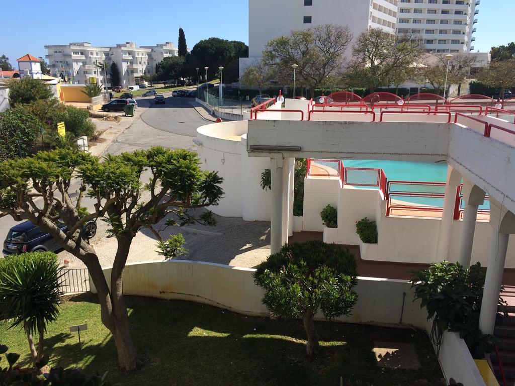 Apartment@albufeira With Pool And Near The Strip *