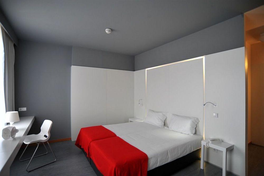Hotel Basic By Axis
