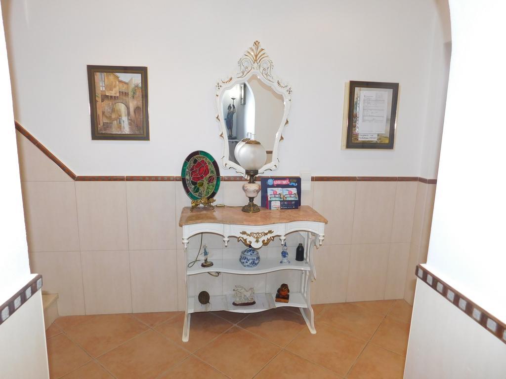 Dinas Guesthouse