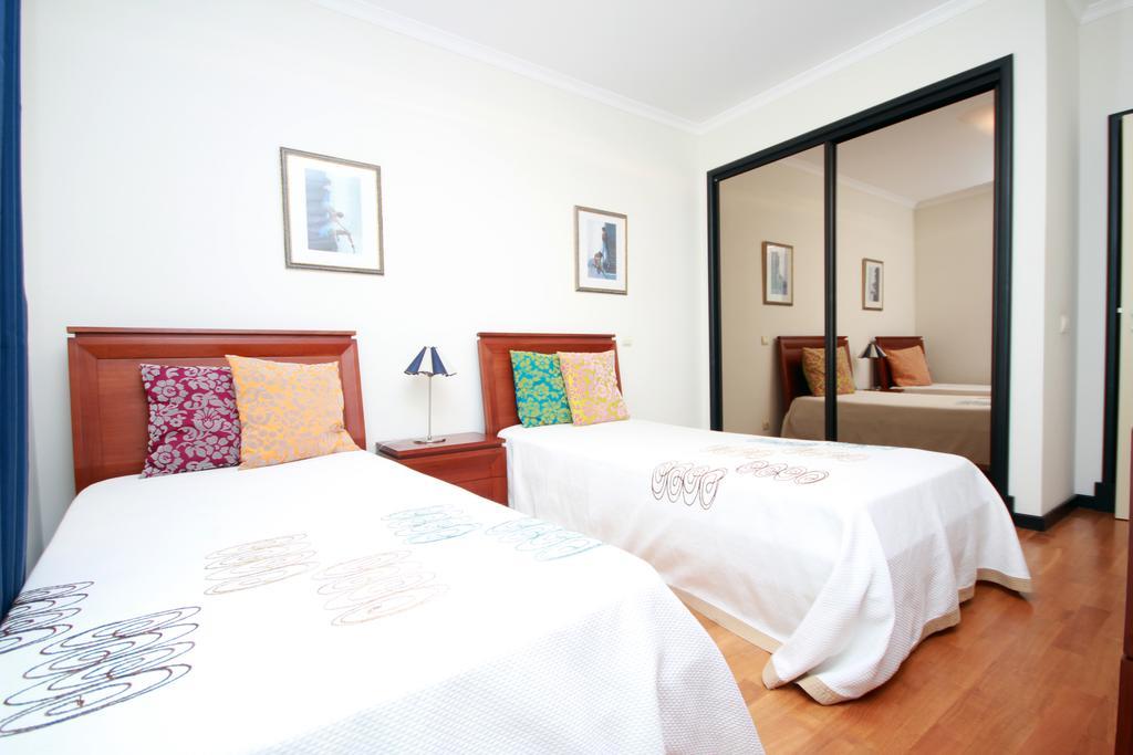 Apartment Forum *