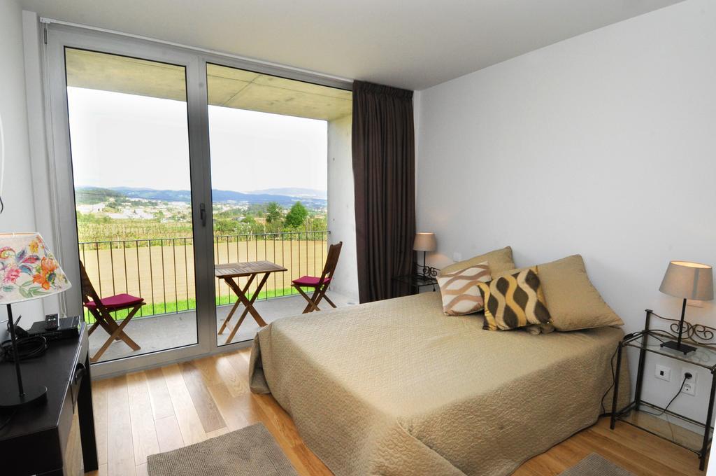 Quinta Pedras De Baixo Bed & Breakfast Longos