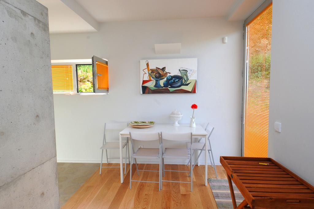 Quinta Pedras De Baixo Bed & Breakfast Longos