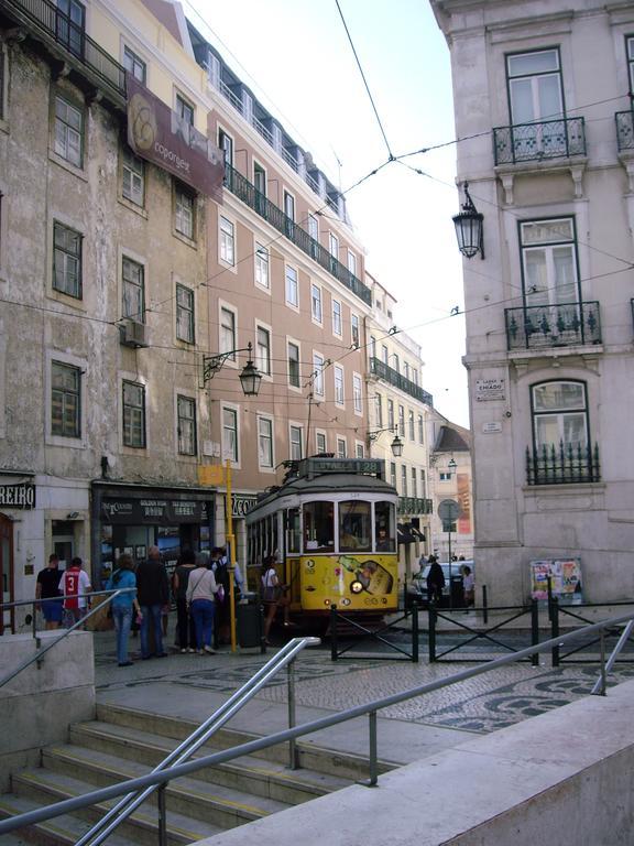 Residencial Camoes Acomodação com café da manhã 