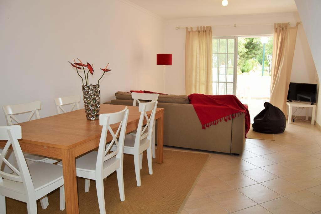 Eden Villas Red *