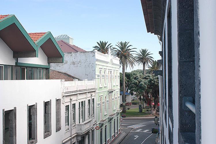Faial Marina Aparthotel