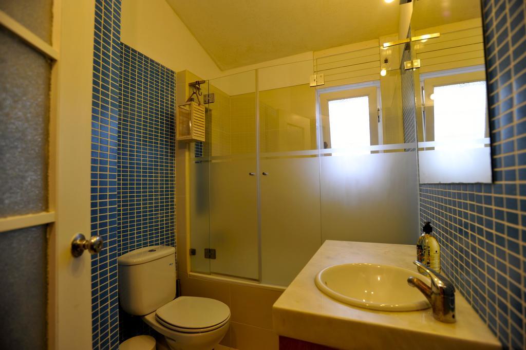 Bed & Breakfast Carcavelos Surf House 2*
