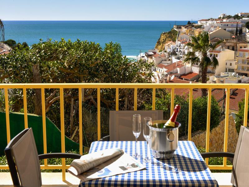 Apartment Monte Dourado *