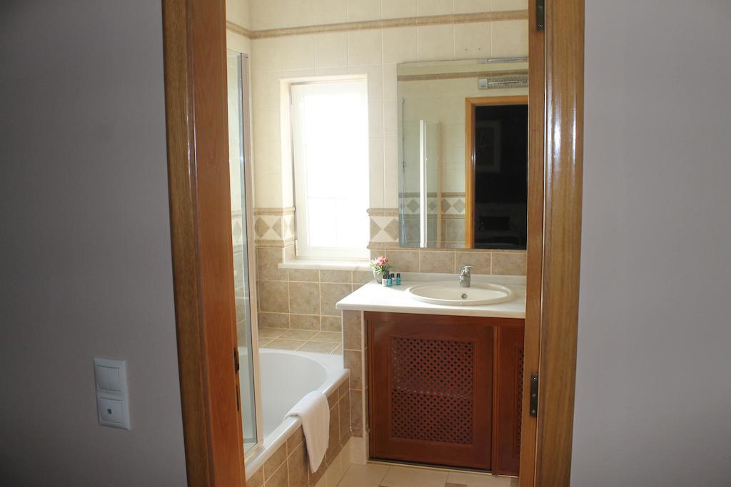 Casa Dos Cedros Guest house