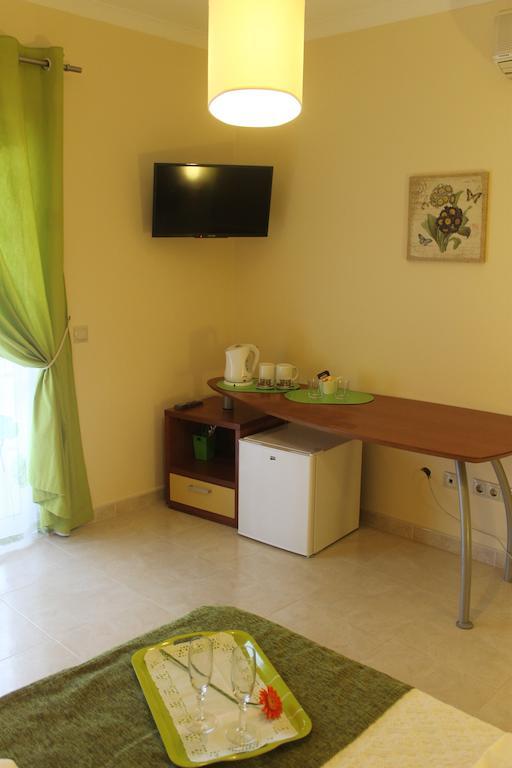Casa Dos Cedros Guest house *