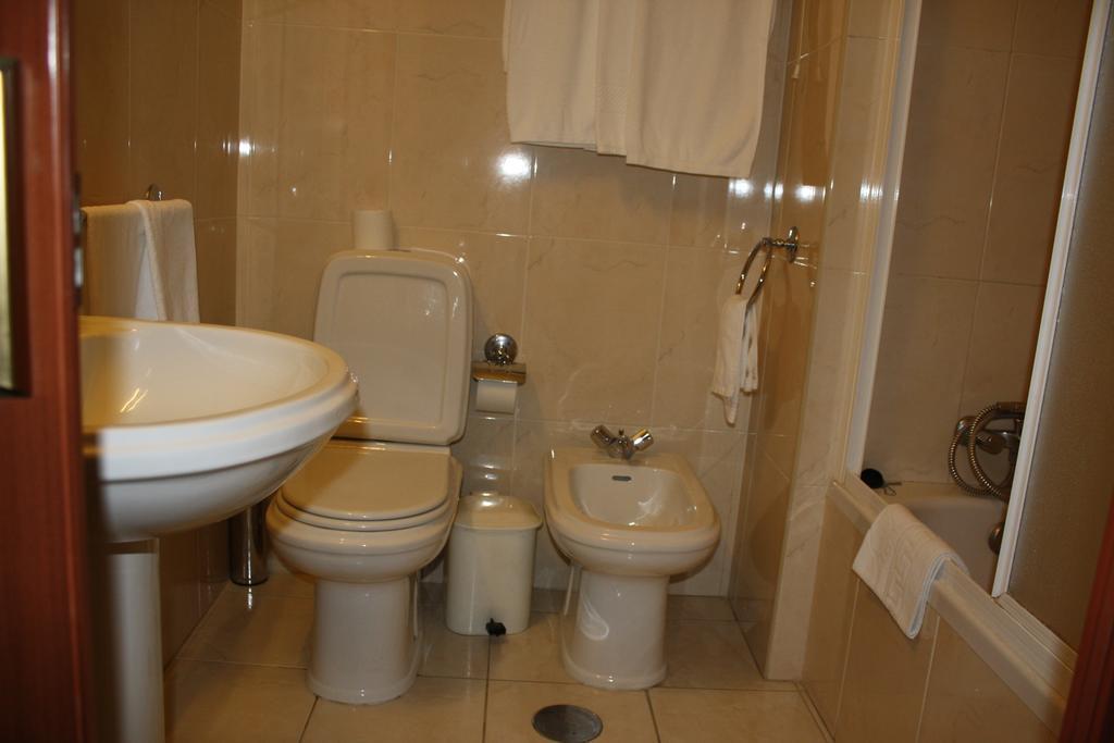 Residencial Stª Joana *