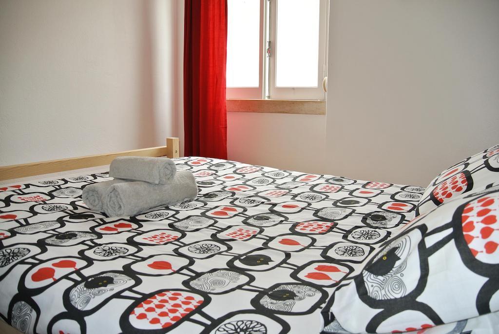 - & Dorms Nazare