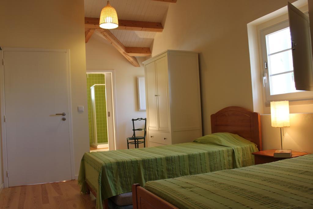 Casa Do Cais De Sao Martinho Do Porto Holiday home