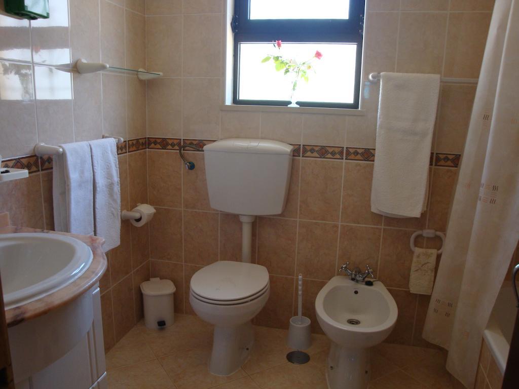 Casa Fernandes Holiday home *