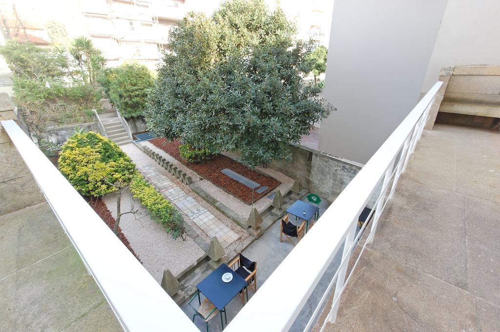 Hostel Surfivor Surf Porto