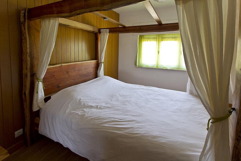 Hostel Tribo Da Praia - Almagreira Surf Peniche