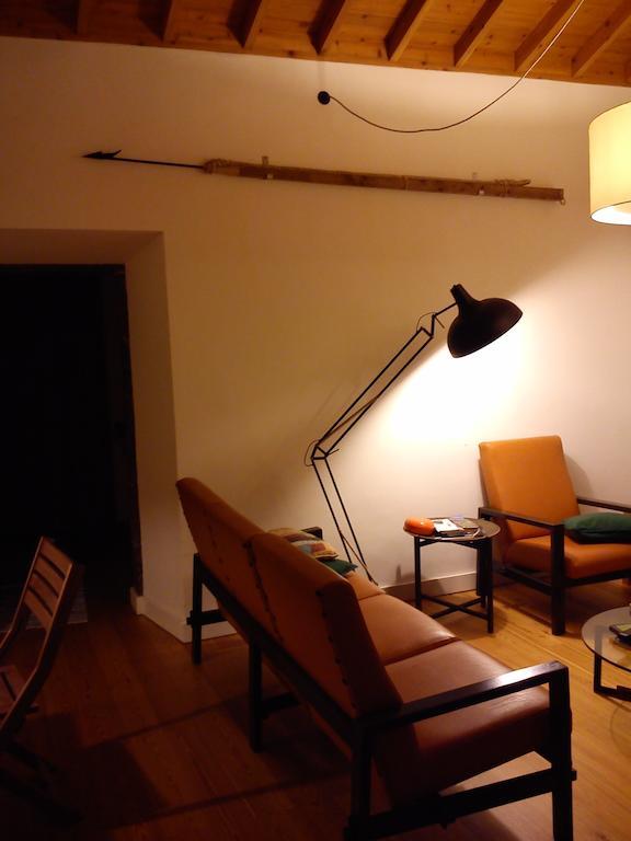 Casa De Almagreira - Empreendimento De Turismo Em Espaco Rural -