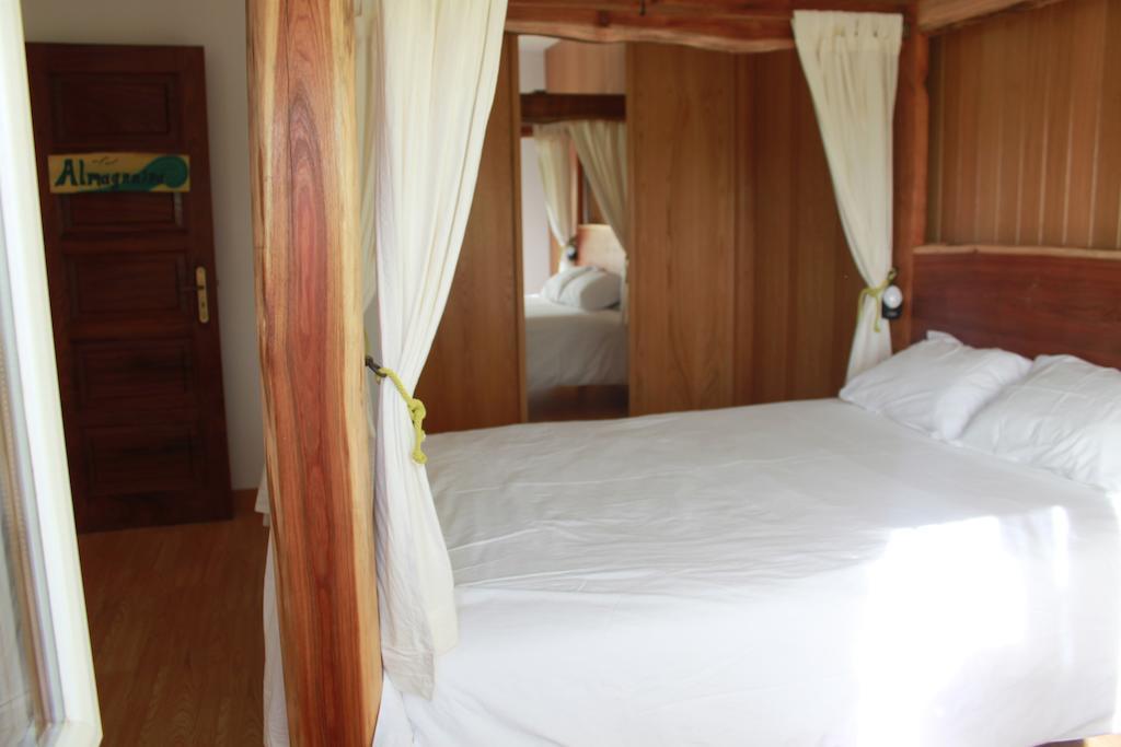 Hostel Tribo Da Praia - Almagreira Surf