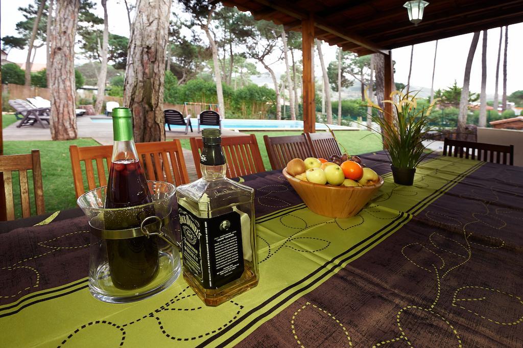 Villa Yellow House *